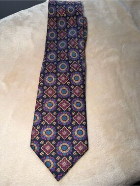 Men's Patterned Silk Tie in Navy with Multicolor Medallions